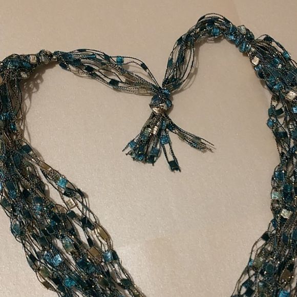 Ladder Ribbon Hand Croched Necklace! - Picture 6 of 9